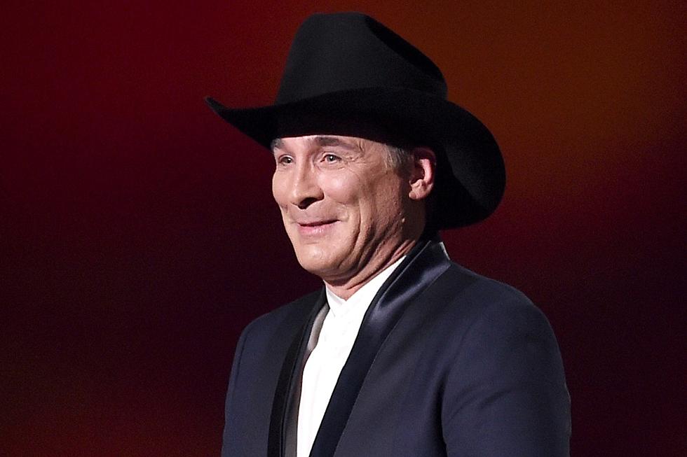 How tall is Clint Black?